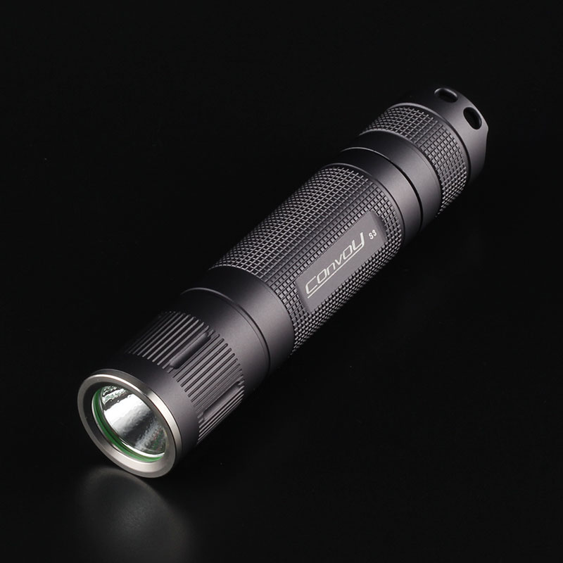 Convoy S3 Nichia 519A R9080 Li - Outdoor Power Group reseña y precio