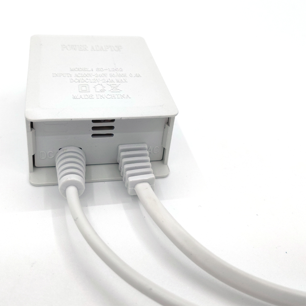 Blanco AC 100-240V entrada DC  - Ac Outdoor Power reseña y precio